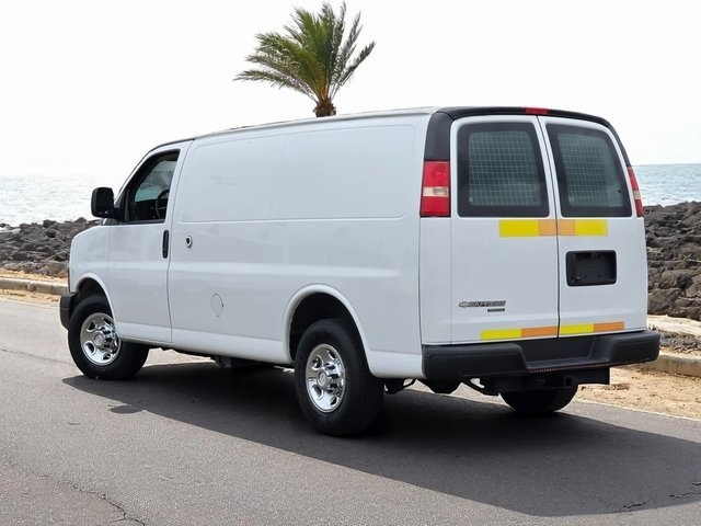 Vehicle image 7 of 43