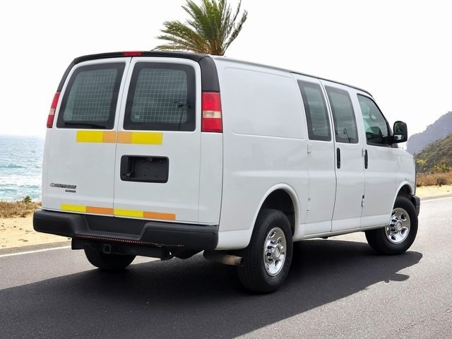 Vehicle image 5 of 43
