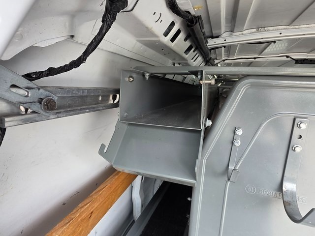 Vehicle image 42 of 43