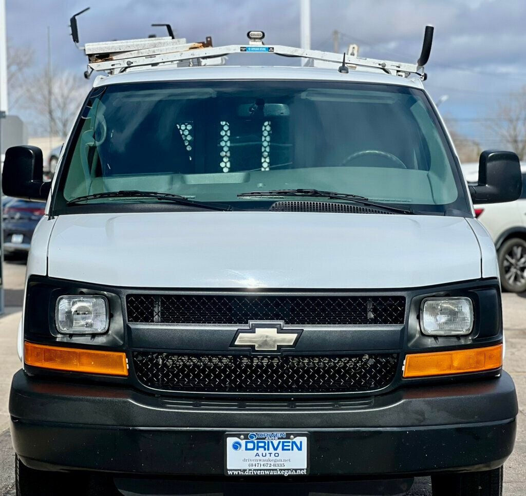 2015 Chevrolet Express Base Image 3 of 29