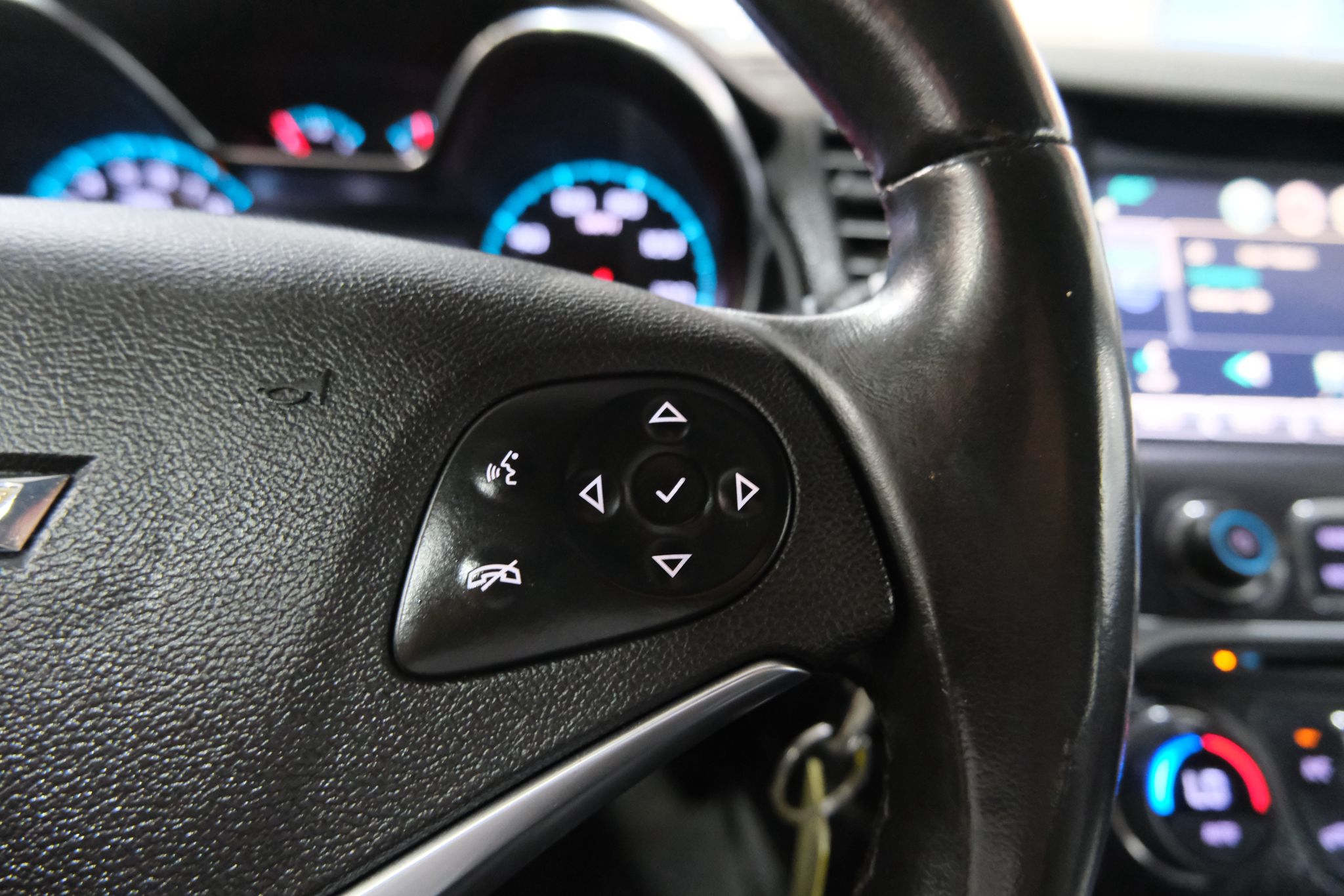 2015 Chevrolet Impala LT Image 30 of 37