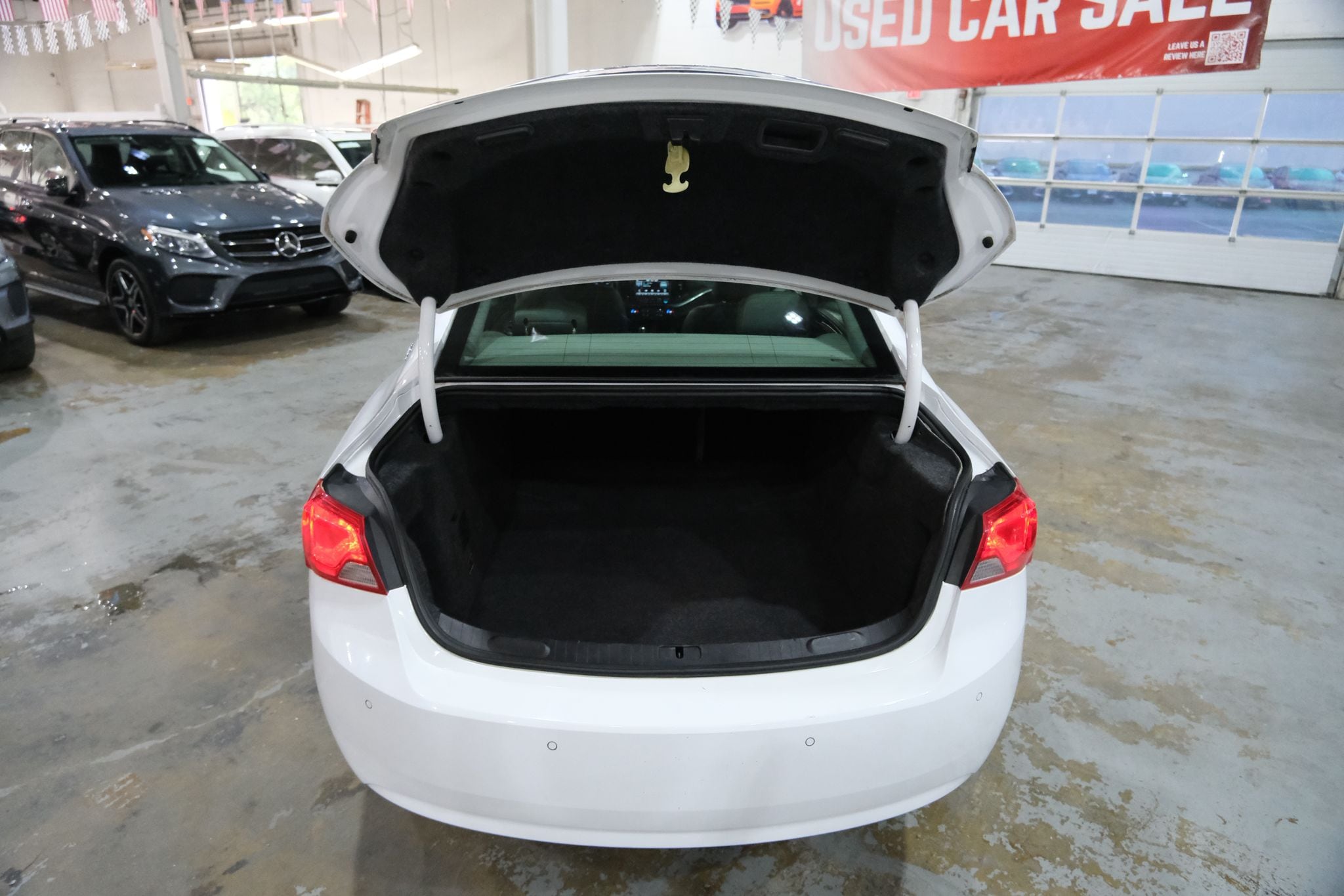 2015 Chevrolet Impala LT Image 12 of 37