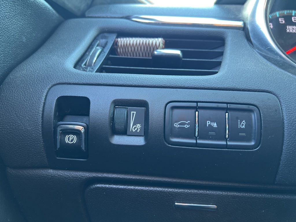 2015 Chevrolet Impala LTZ Image 22 of 23