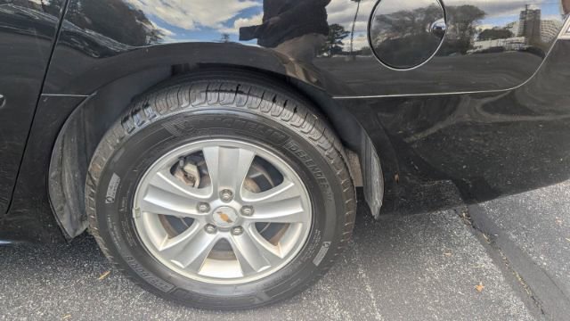 2015 Chevrolet Impala Limited LS Image 12 of 37