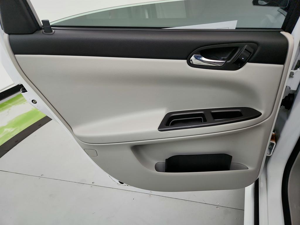 2015 Chevrolet Impala Limited LS Image 31 of 37