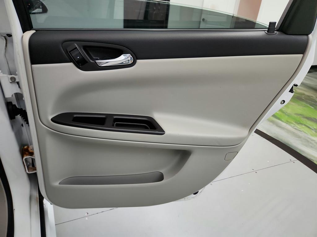 2015 Chevrolet Impala Limited LS Image 34 of 37