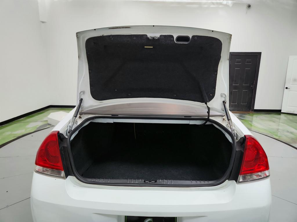 2015 Chevrolet Impala Limited LS Image 19 of 37