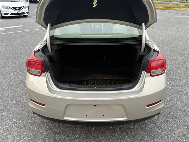 Vehicle image 9 of 24