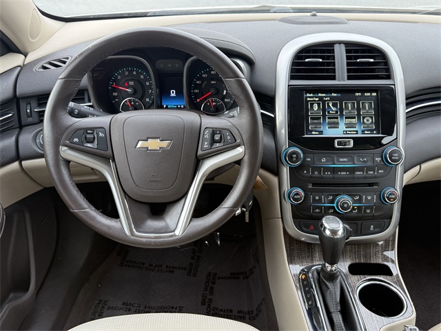 Vehicle image 13 of 24
