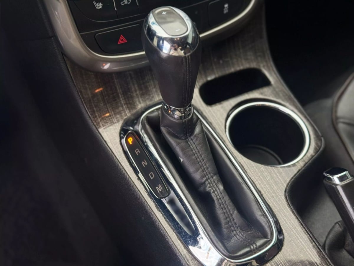 Vehicle image 19 of 29