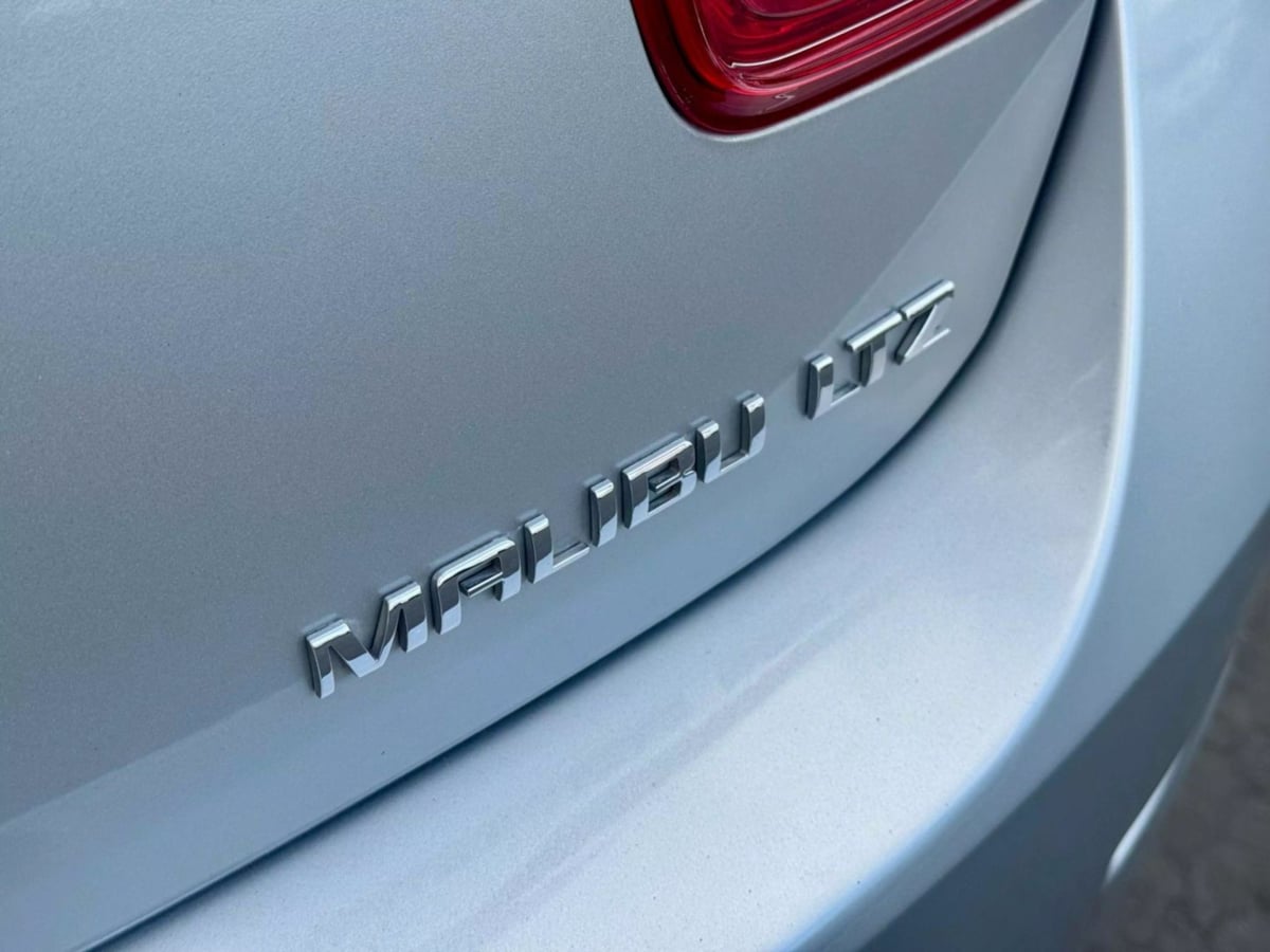 Vehicle image 28 of 29