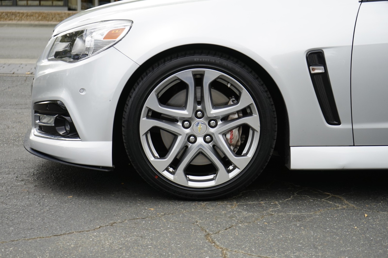 2015 Chevrolet SS Base Image 12 of 27