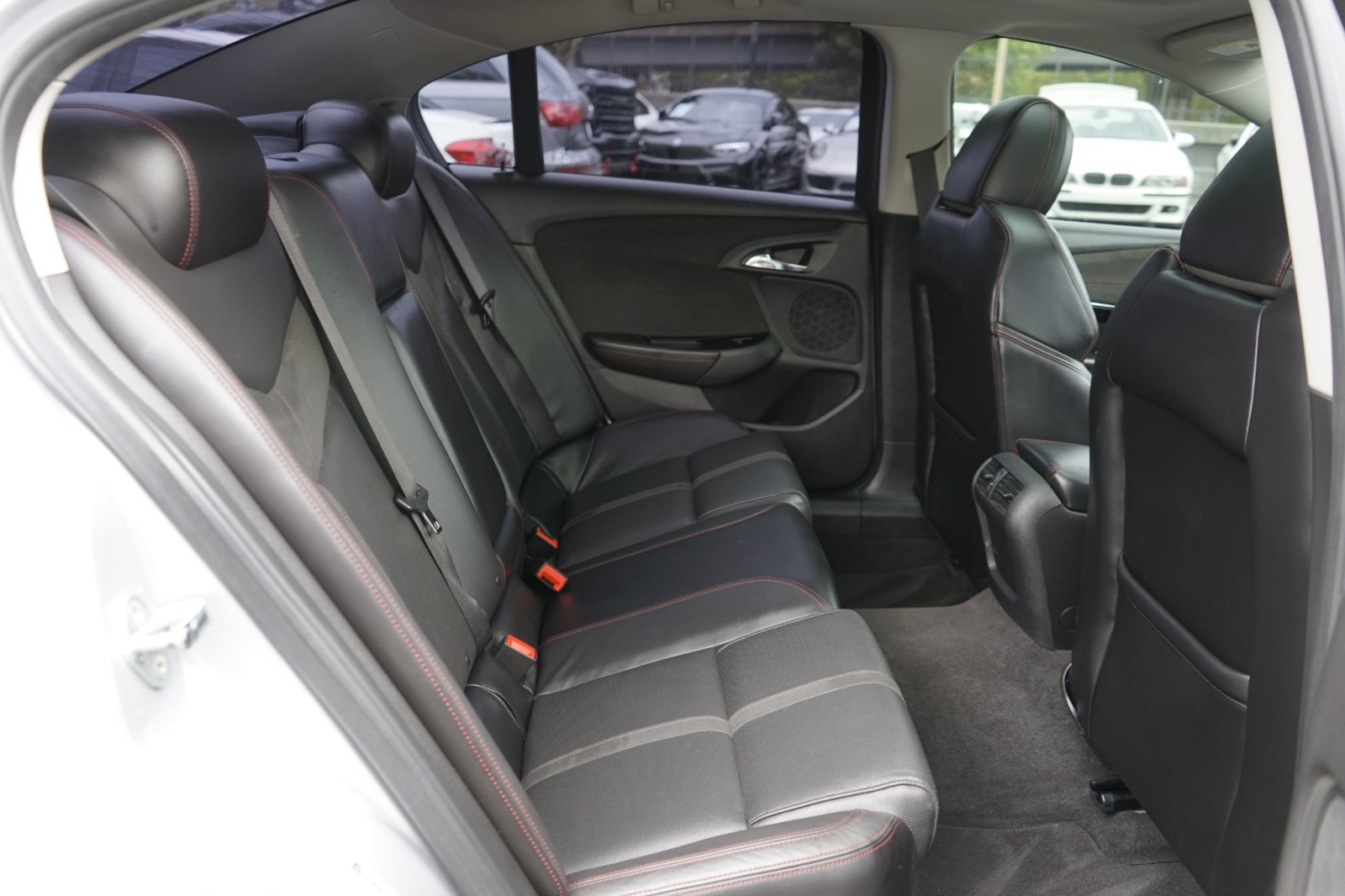 2015 Chevrolet SS Base Image 13 of 27