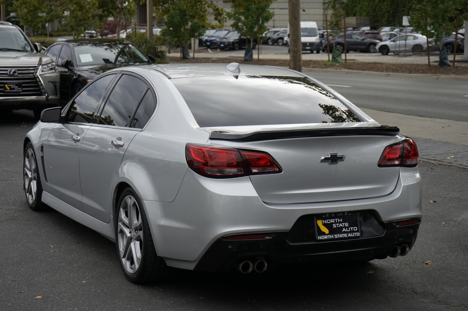2015 Chevrolet SS Base Image 11 of 27