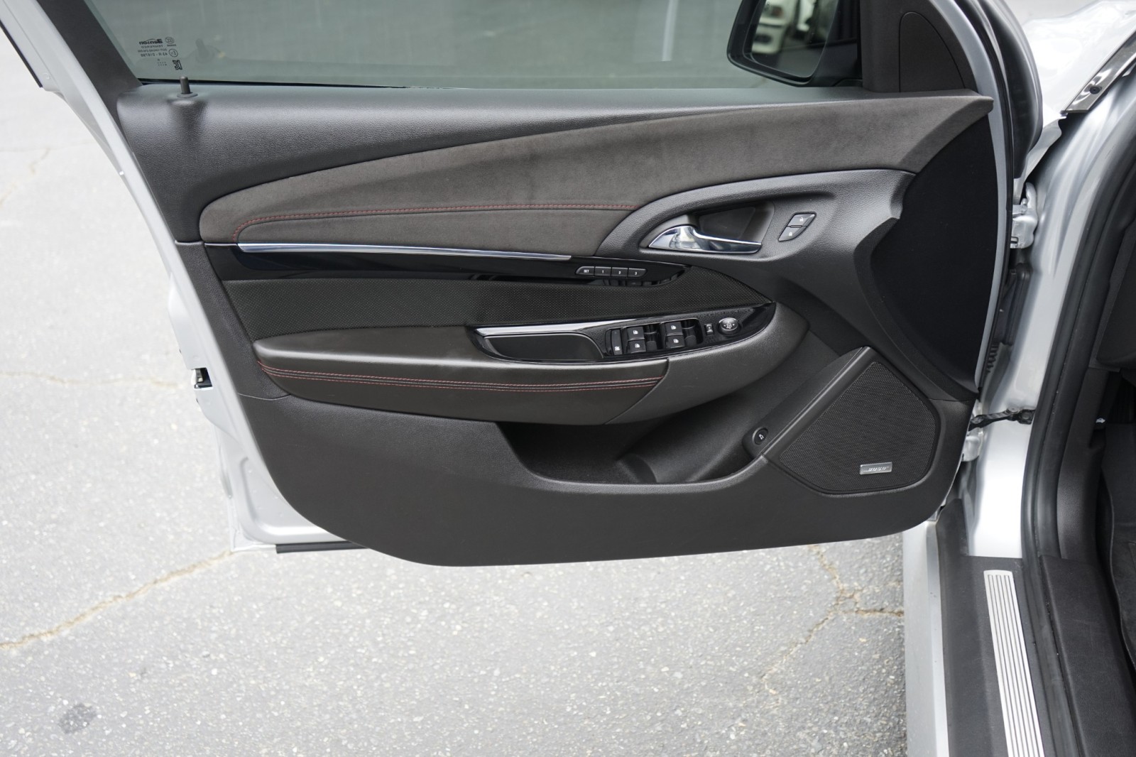 2015 Chevrolet SS Base Image 25 of 27