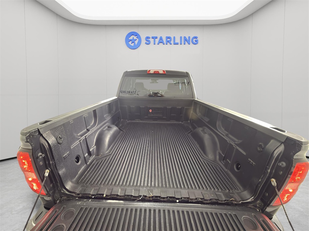 Vehicle image 19 of 35