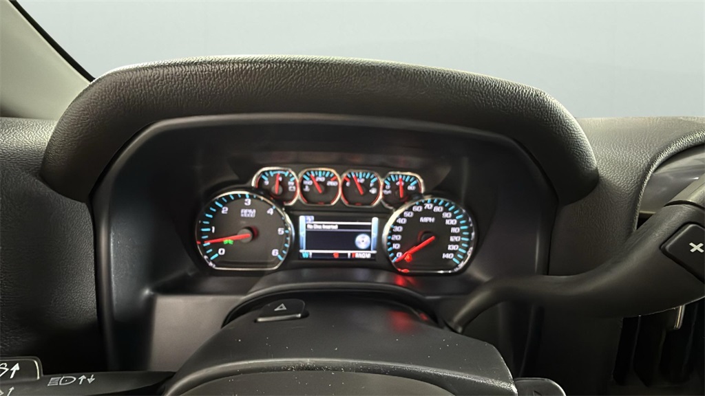 Vehicle image 25 of 35