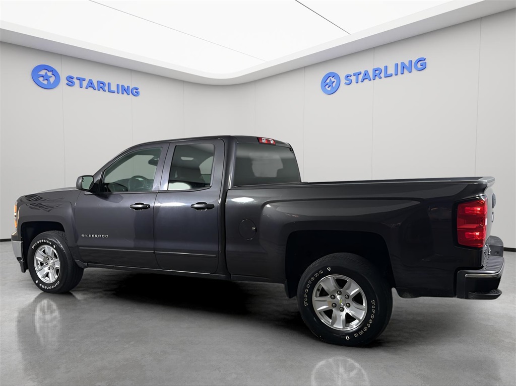 Vehicle image 13 of 35