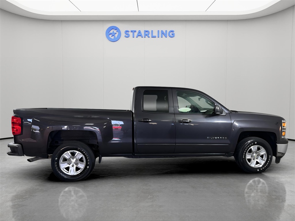 Vehicle image 8 of 35