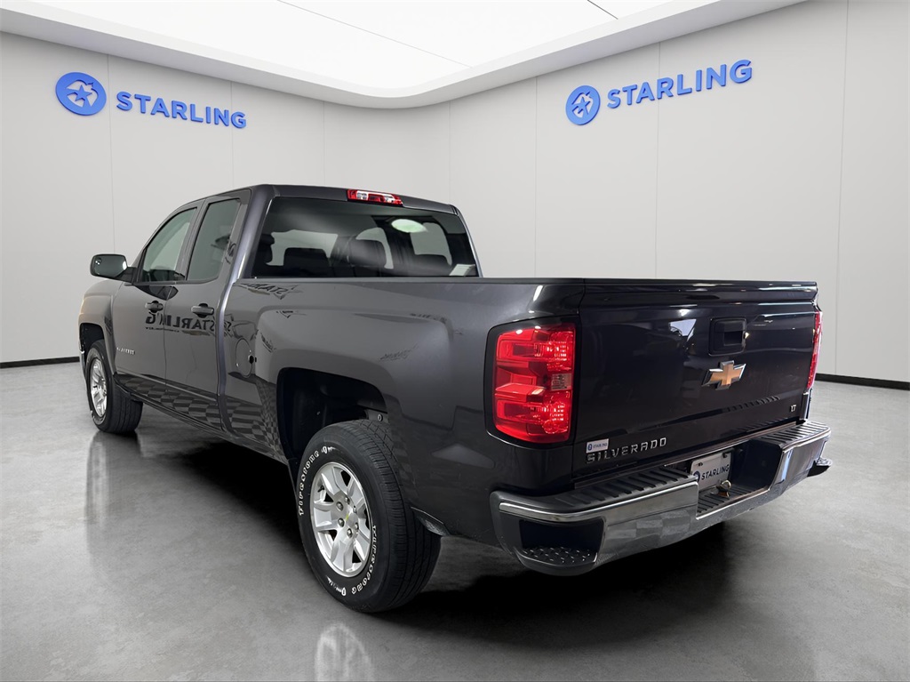 Vehicle image 15 of 35