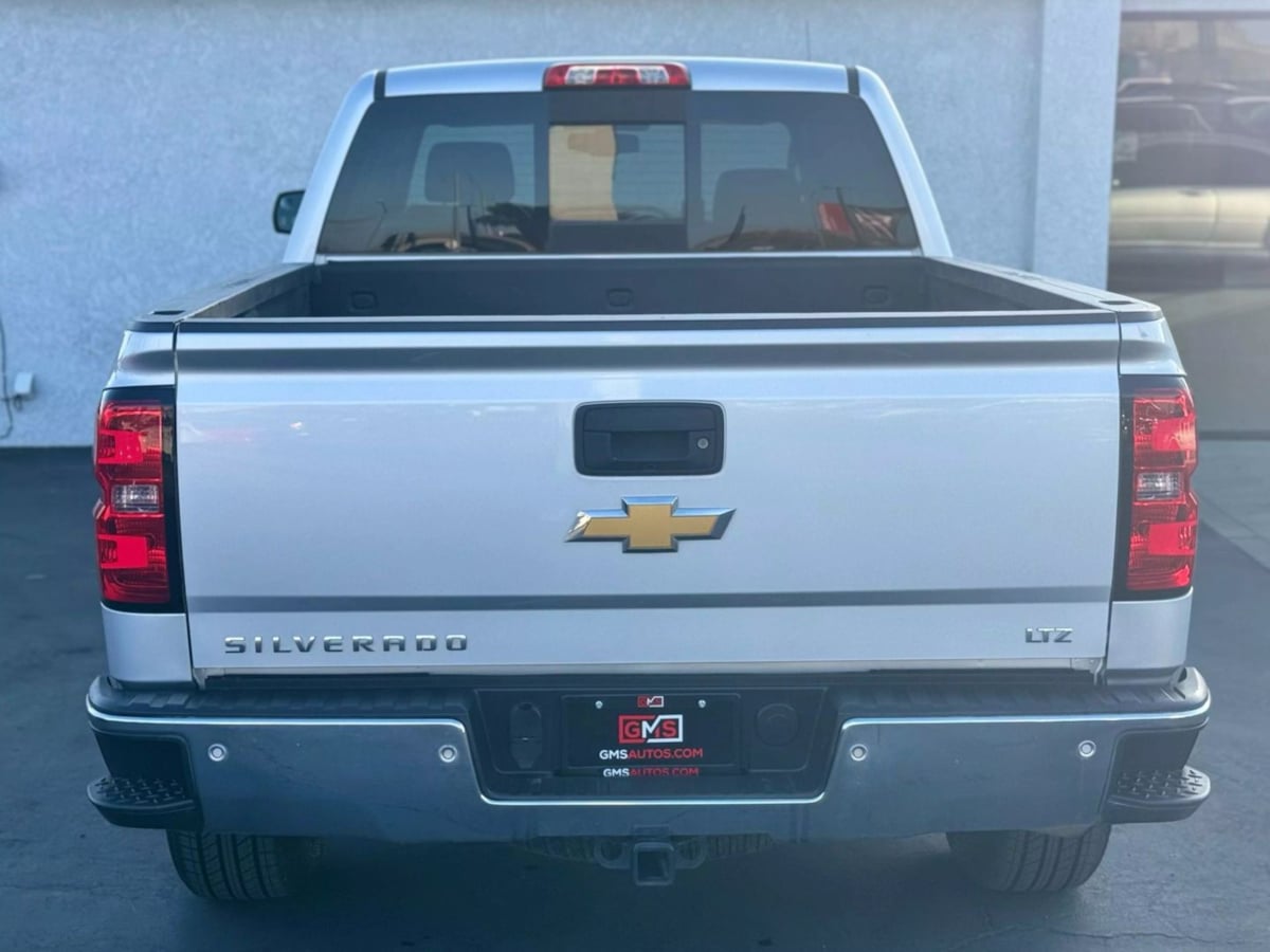 Vehicle image 8 of 36