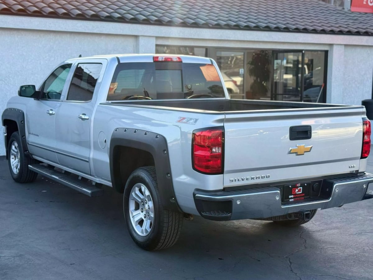 Vehicle image 9 of 36