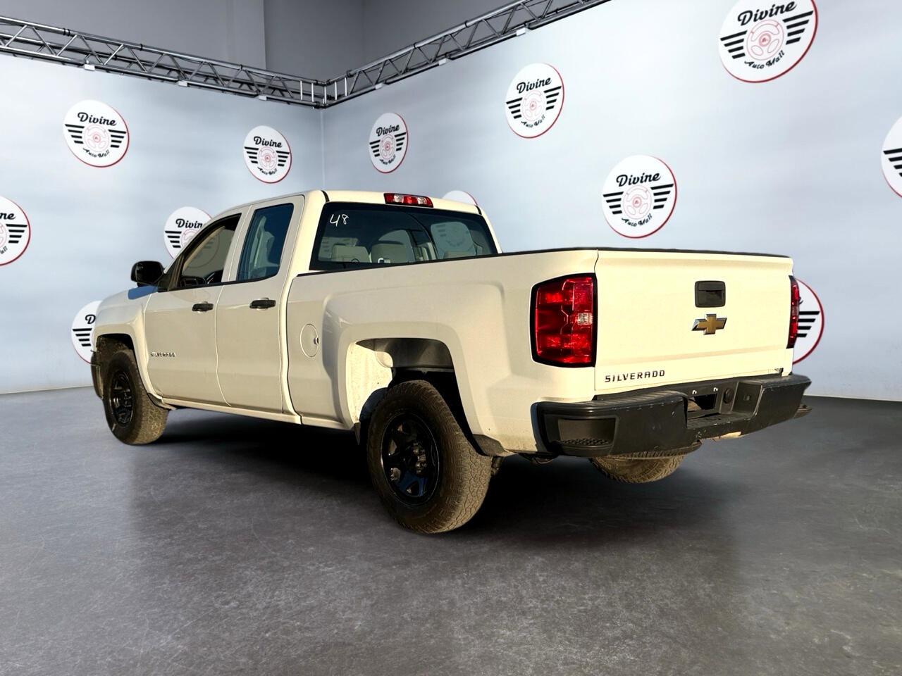 2015 Chevrolet Silverado 1500 Work Truck Image 6 of 12