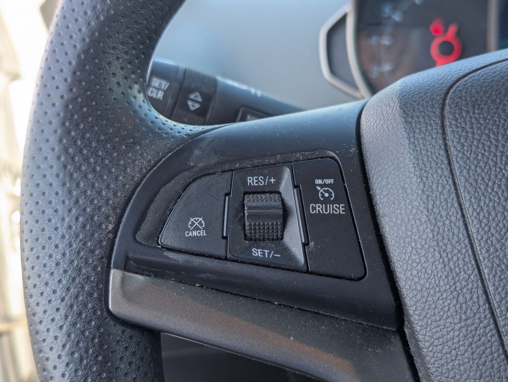 2015 Chevrolet Sonic LT Image 28 of 35