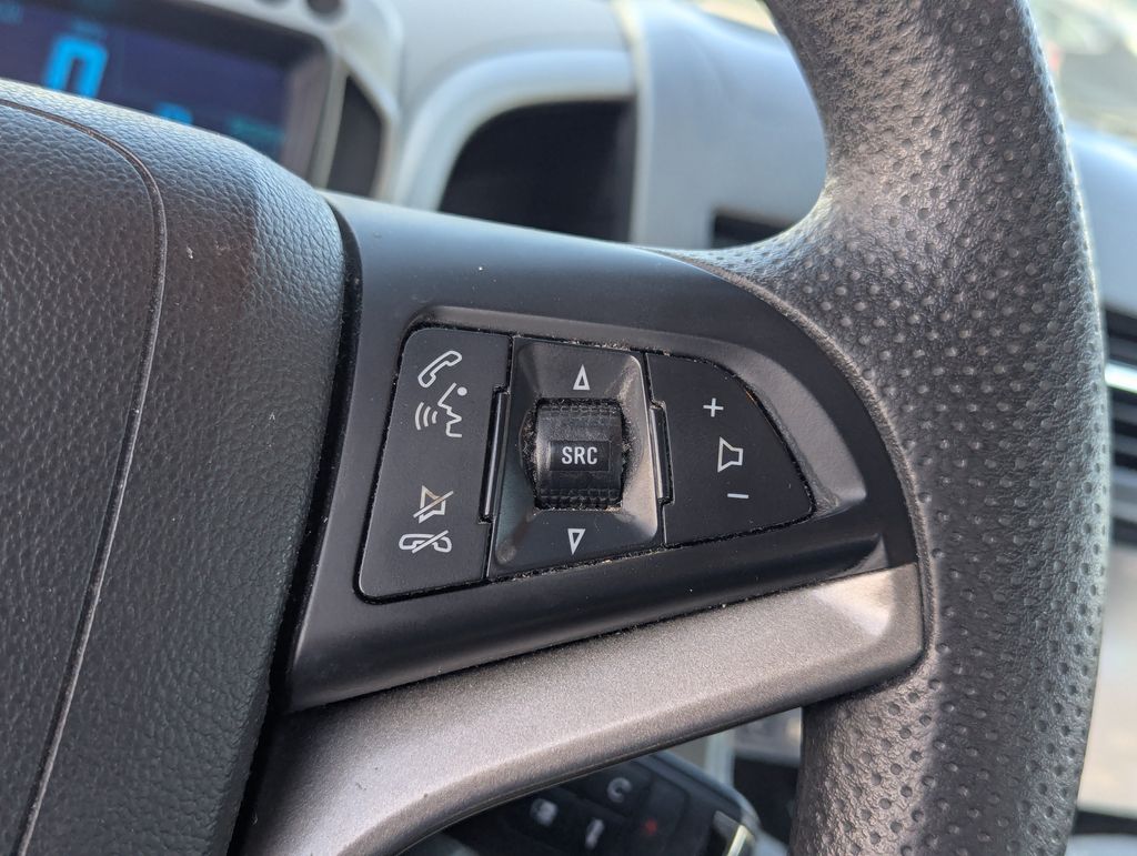 2015 Chevrolet Sonic LT Image 29 of 35