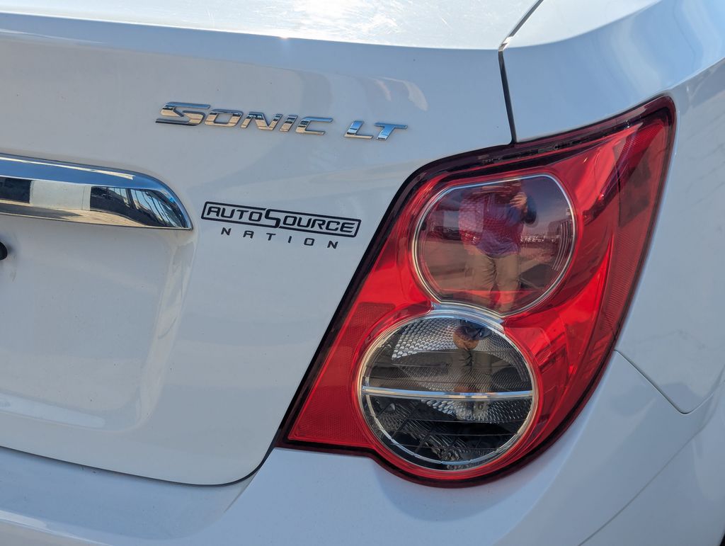 2015 Chevrolet Sonic LT Image 27 of 35