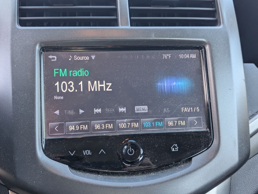 2015 Chevrolet Sonic LT Image 23 of 35