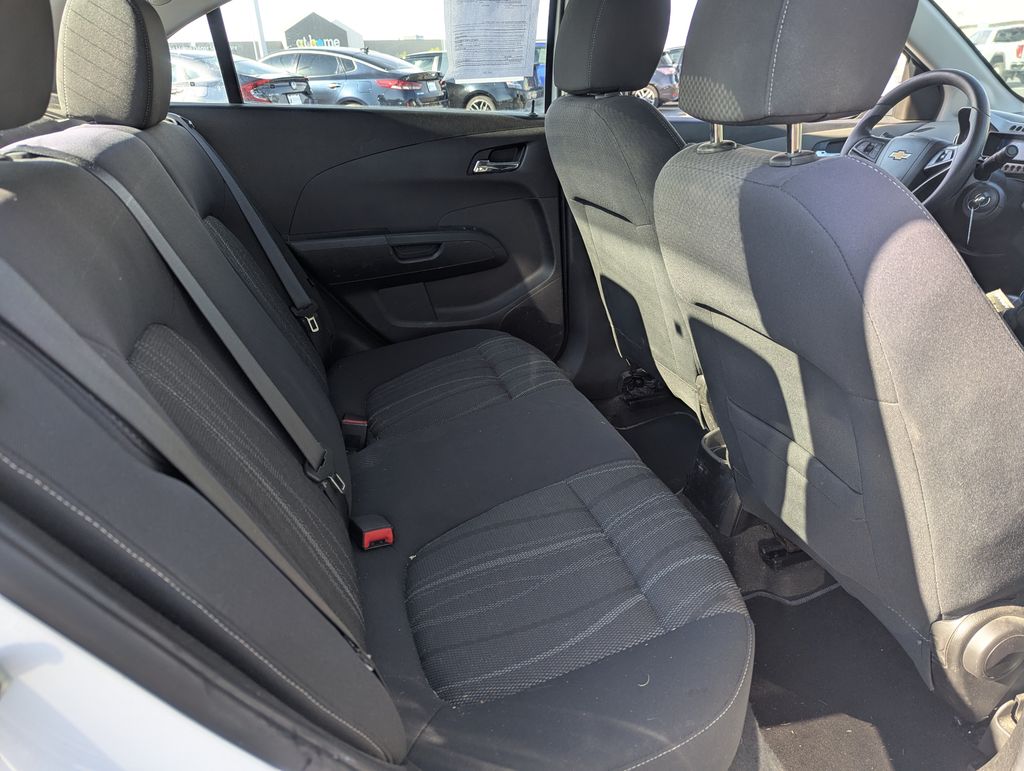 2015 Chevrolet Sonic LT Image 12 of 35