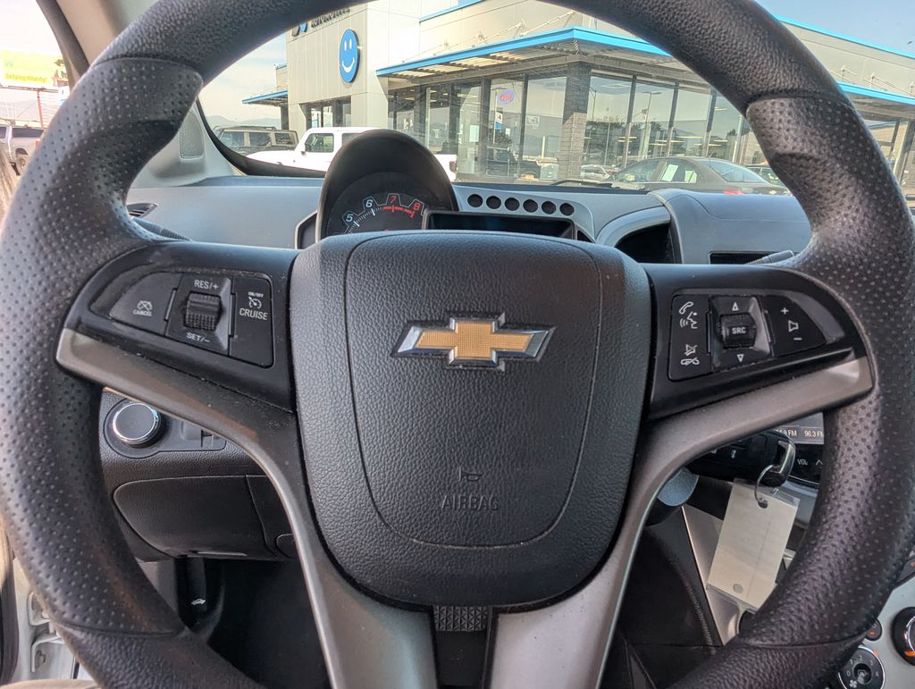 2015 Chevrolet Sonic LT Image 19 of 35