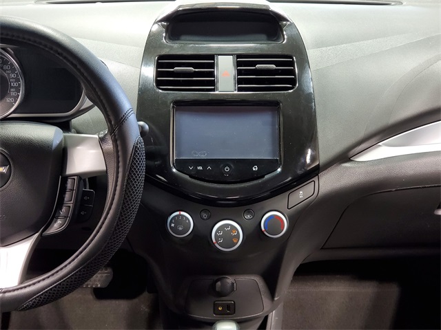 Vehicle image 19 of 24