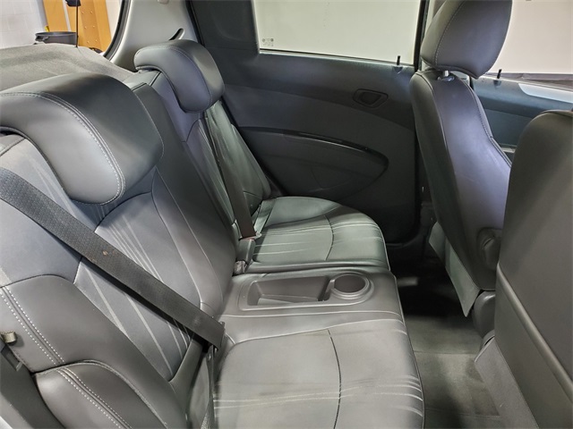 Vehicle image 12 of 24