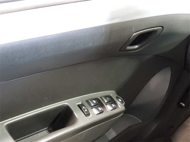 Vehicle image 23 of 24
