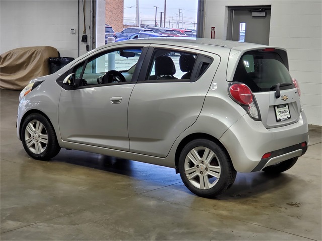 Vehicle image 7 of 24