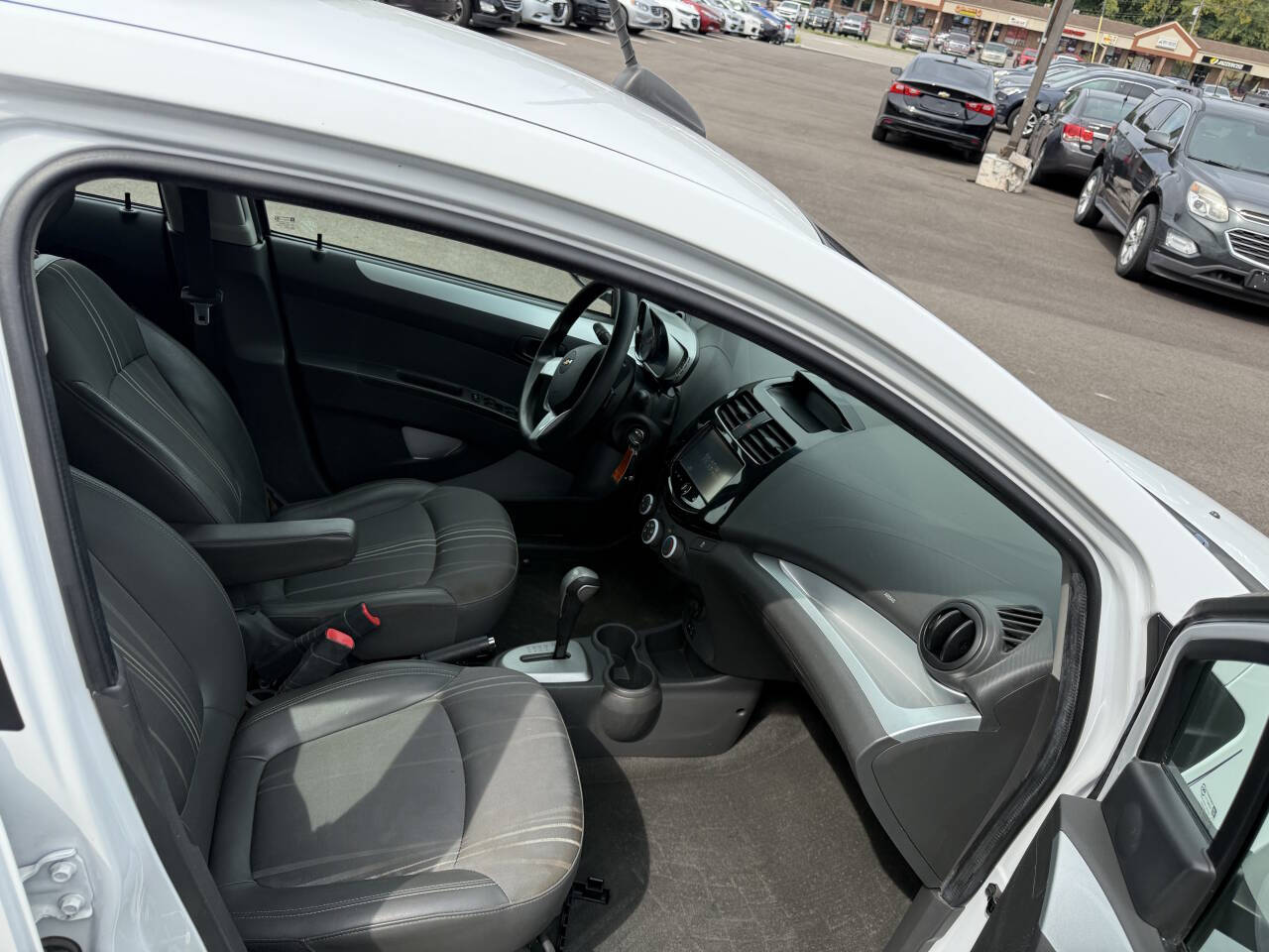 2015 Chevrolet Spark LT Image 13 of 22