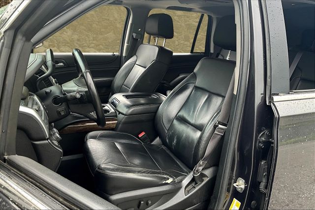 Vehicle image 24 of 34