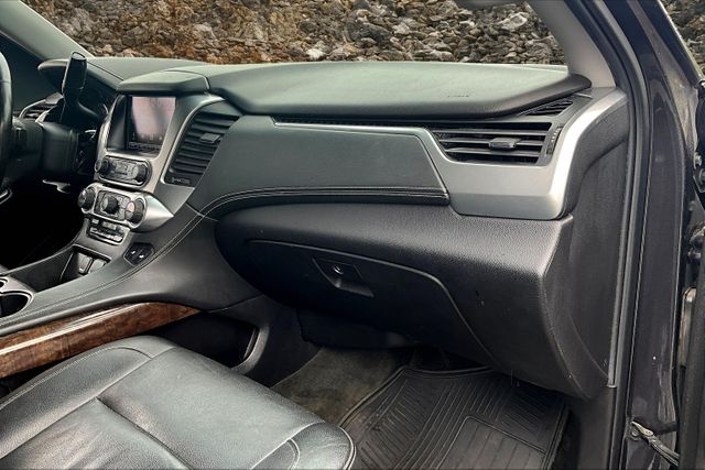 Vehicle image 16 of 34