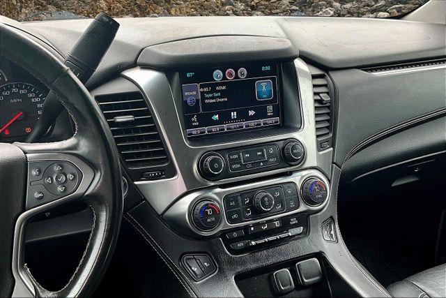 Vehicle image 8 of 34