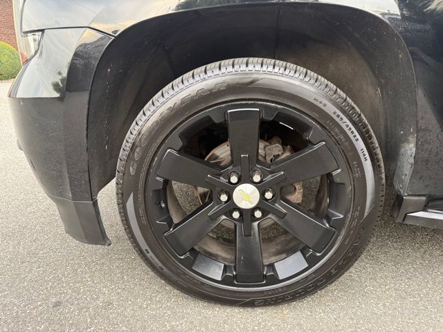 2015 Chevrolet Tahoe LT Image 11 of 47