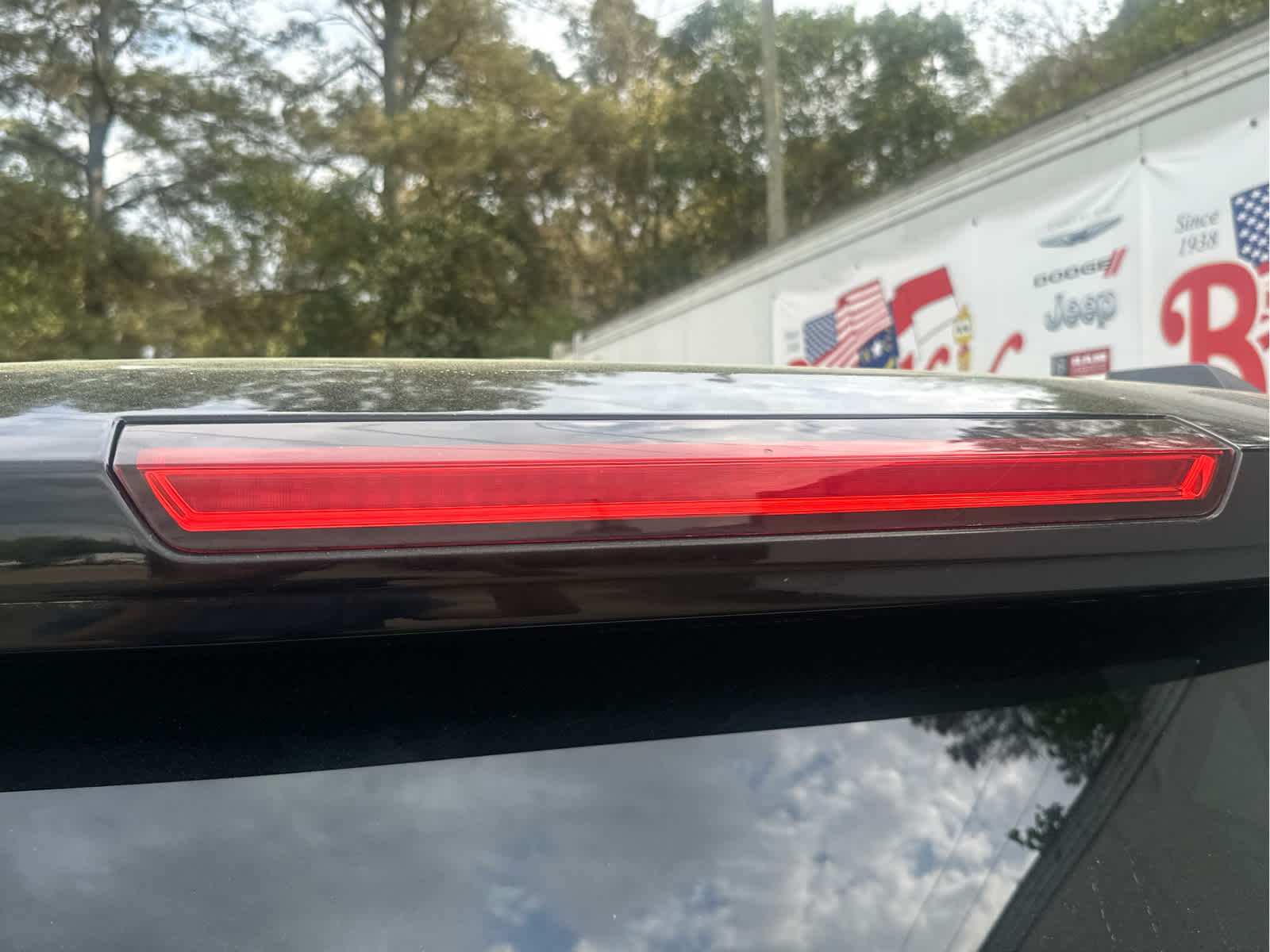 Vehicle image 25 of 48
