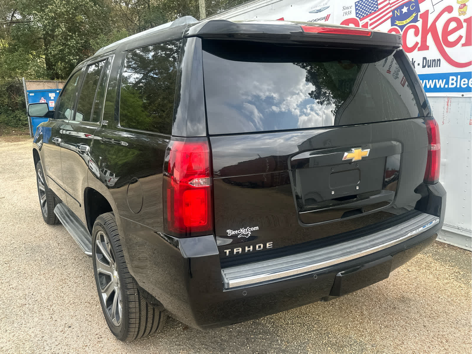 Vehicle image 6 of 48