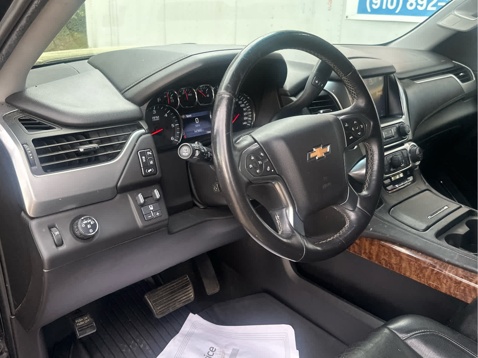 Vehicle image 32 of 48