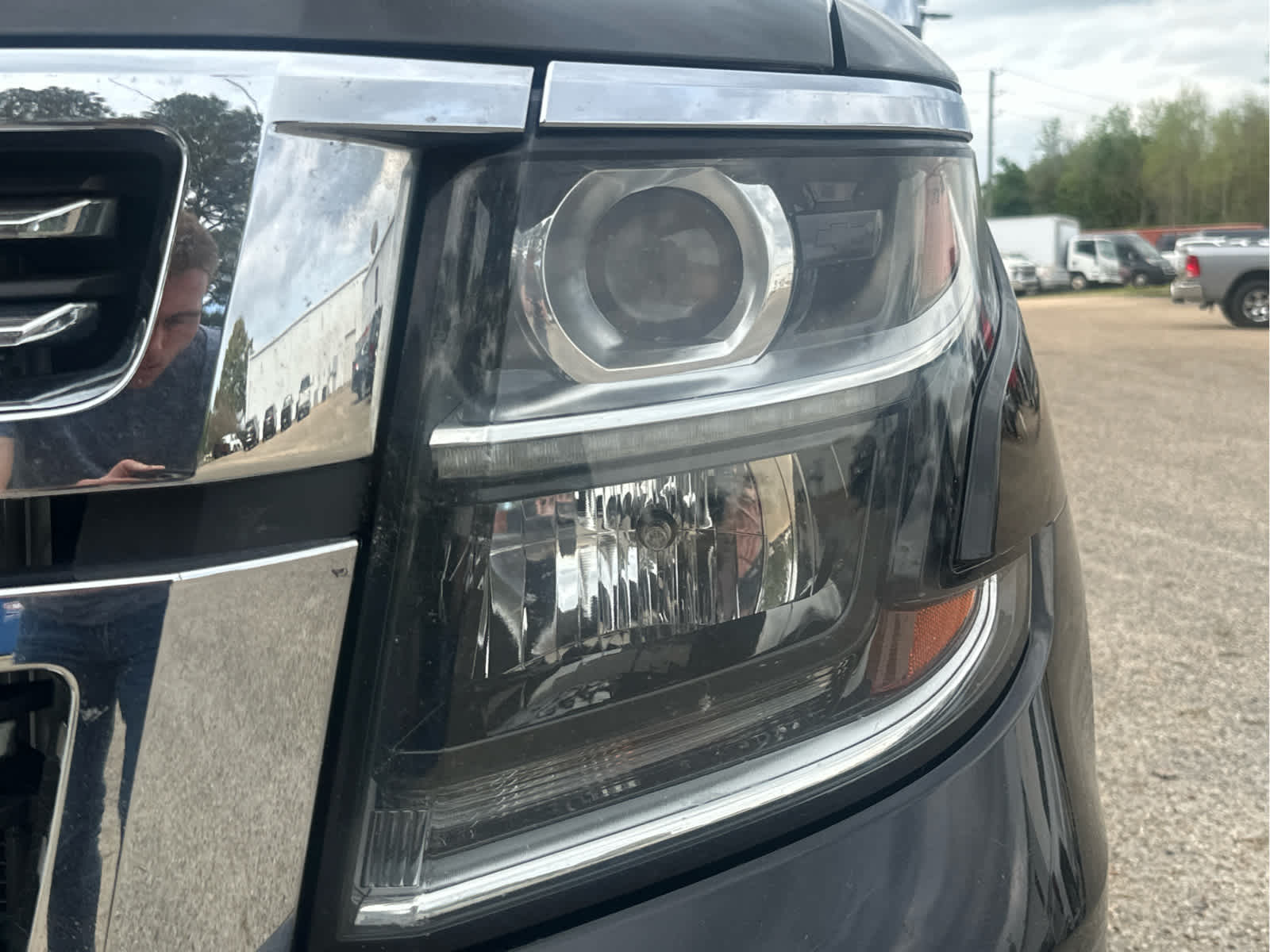 Vehicle image 10 of 48