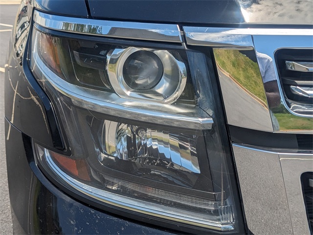 Vehicle image 22 of 32
