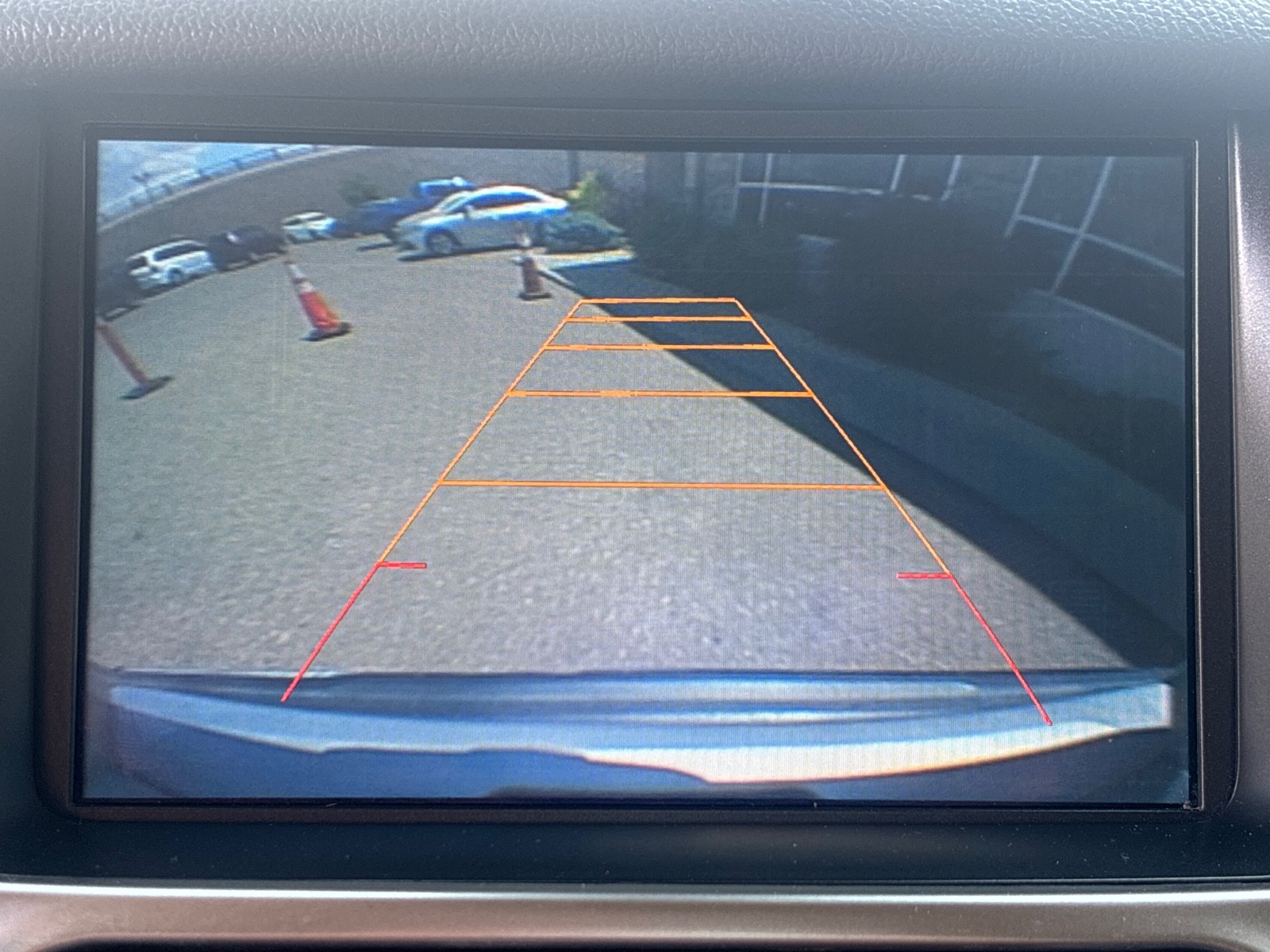 Vehicle image 23 of 40