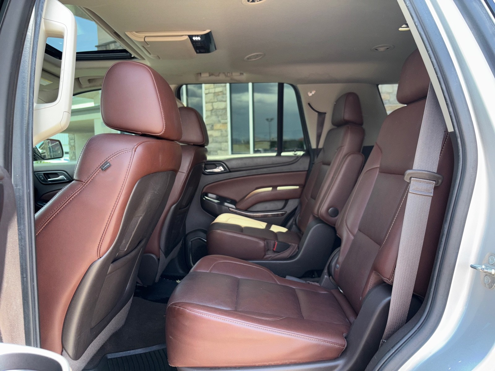 Vehicle image 12 of 40