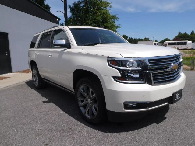 2015 Chevrolet Tahoe LTZ Image 2 of 35